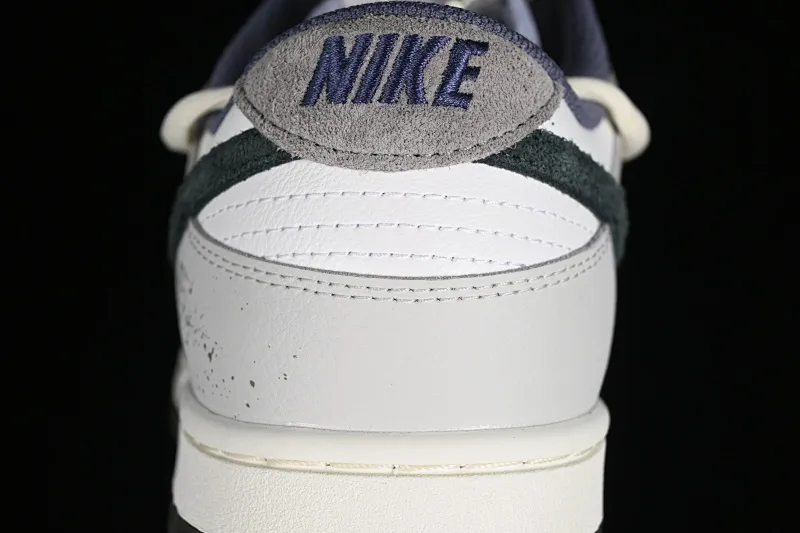 All Categories Nk SB Dunk Series Nk SB Dunk Low Low-top sneakers Nk Dunk Low SE Bubble Jellyfish Gray Island SB strap low-top casual sneakers FJ4188-100